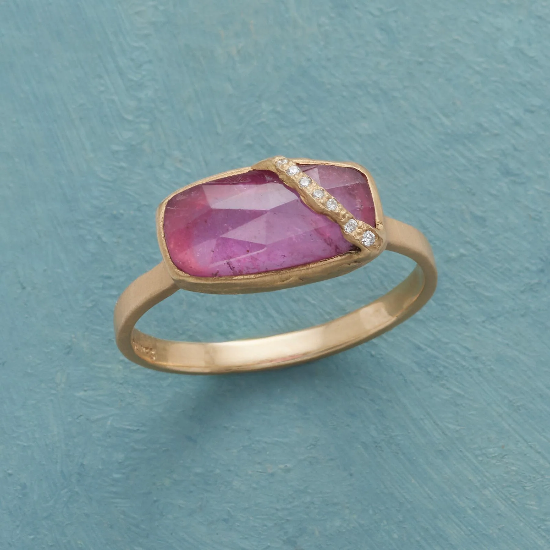 Sashay Ring