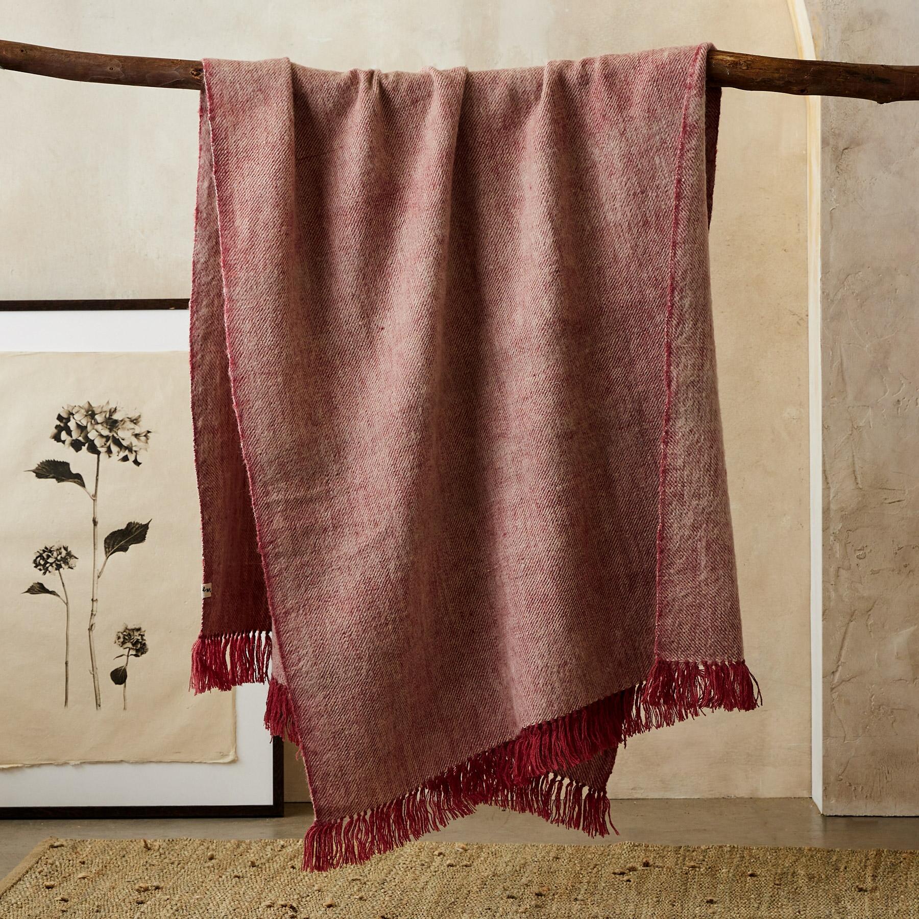 Glynna Throw