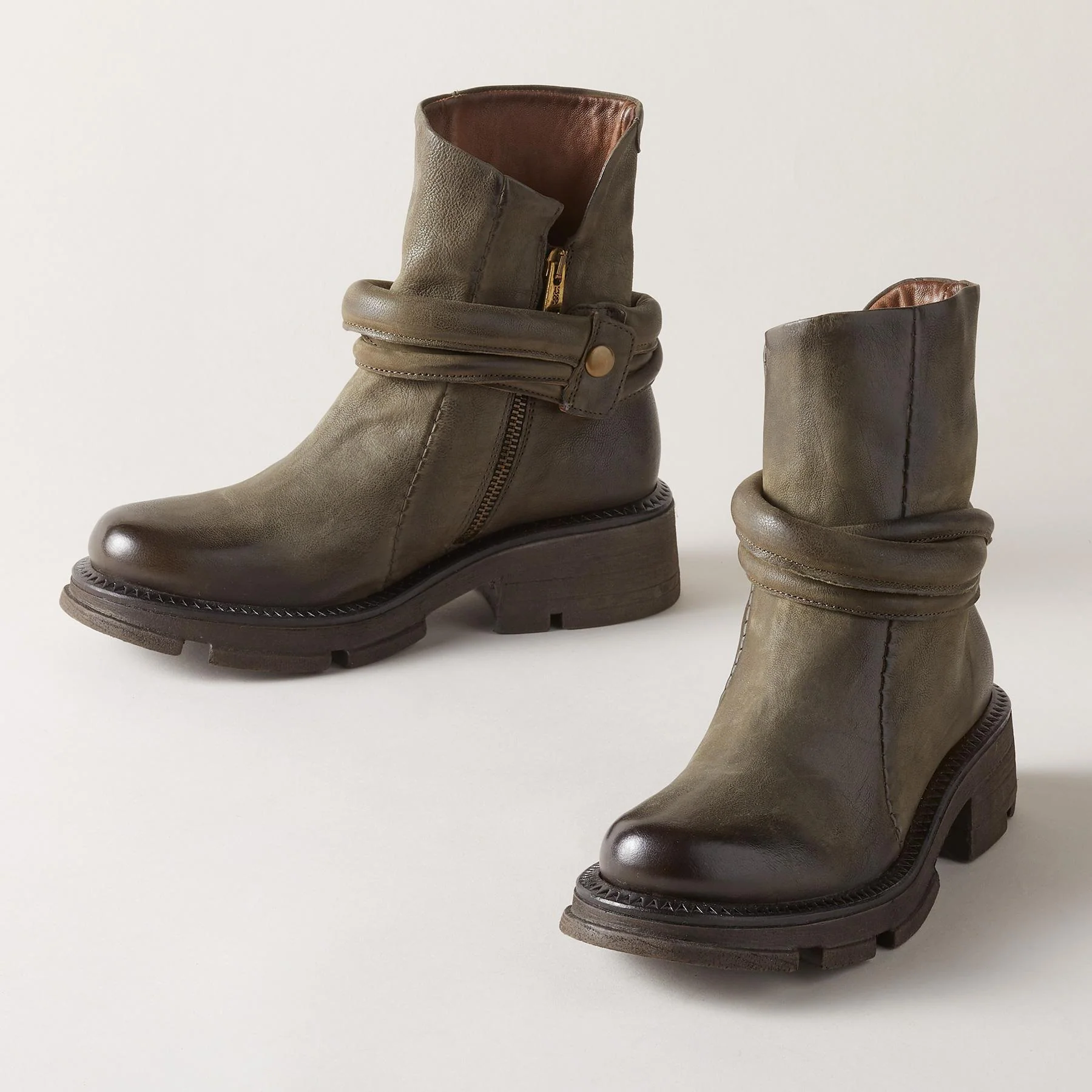 Linder Boots
