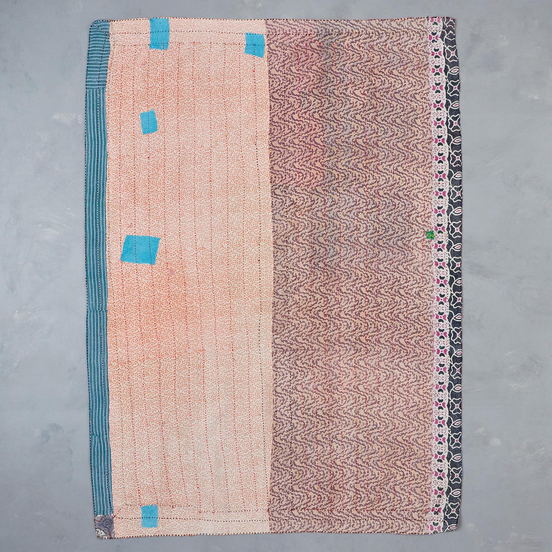 Ratia Sari Throw