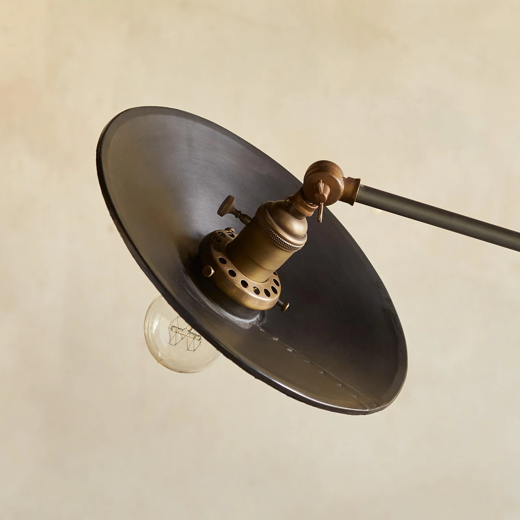 Vega Floor Lamp