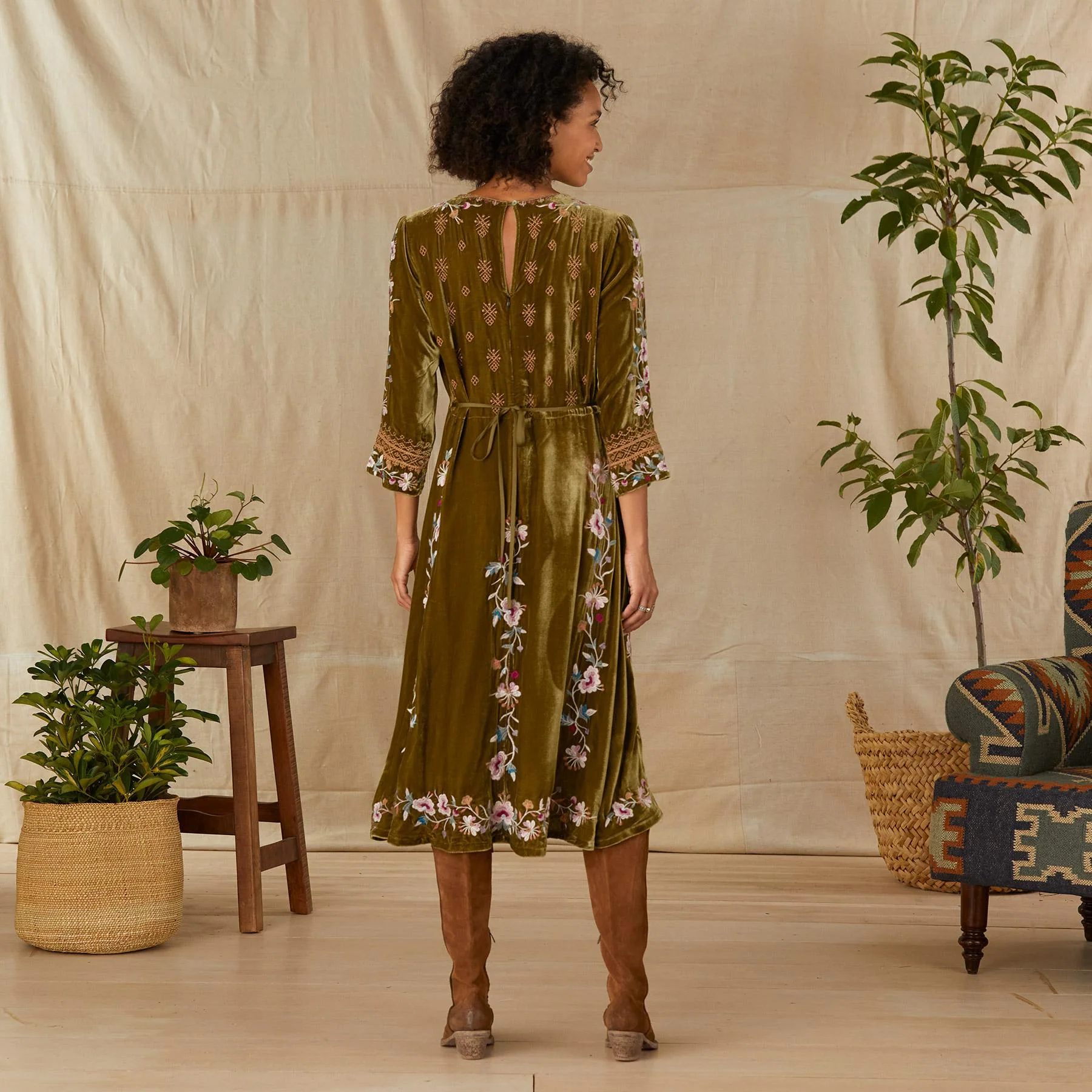 Shalea Velvet Dress