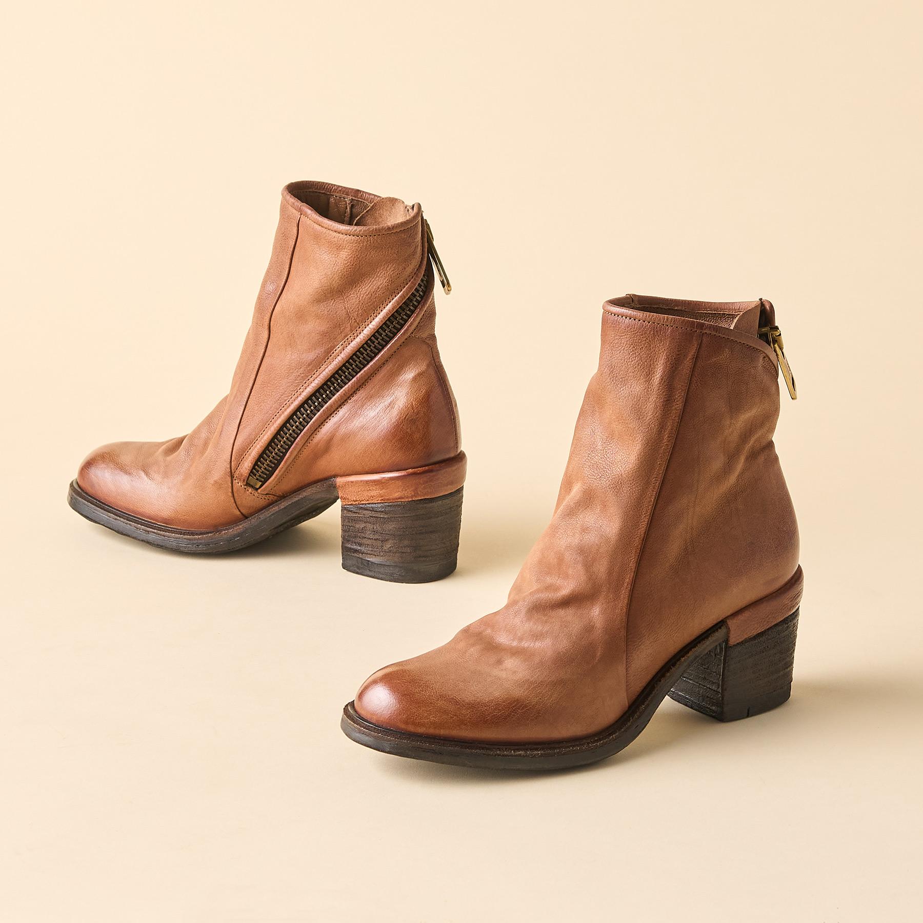 Jase Boots