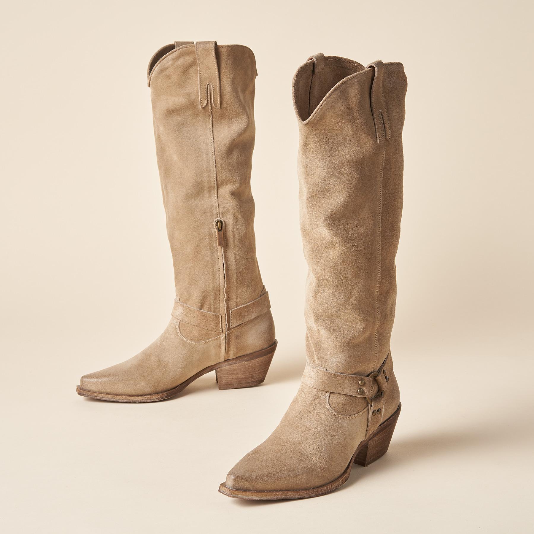 Harness Sojourner Boots