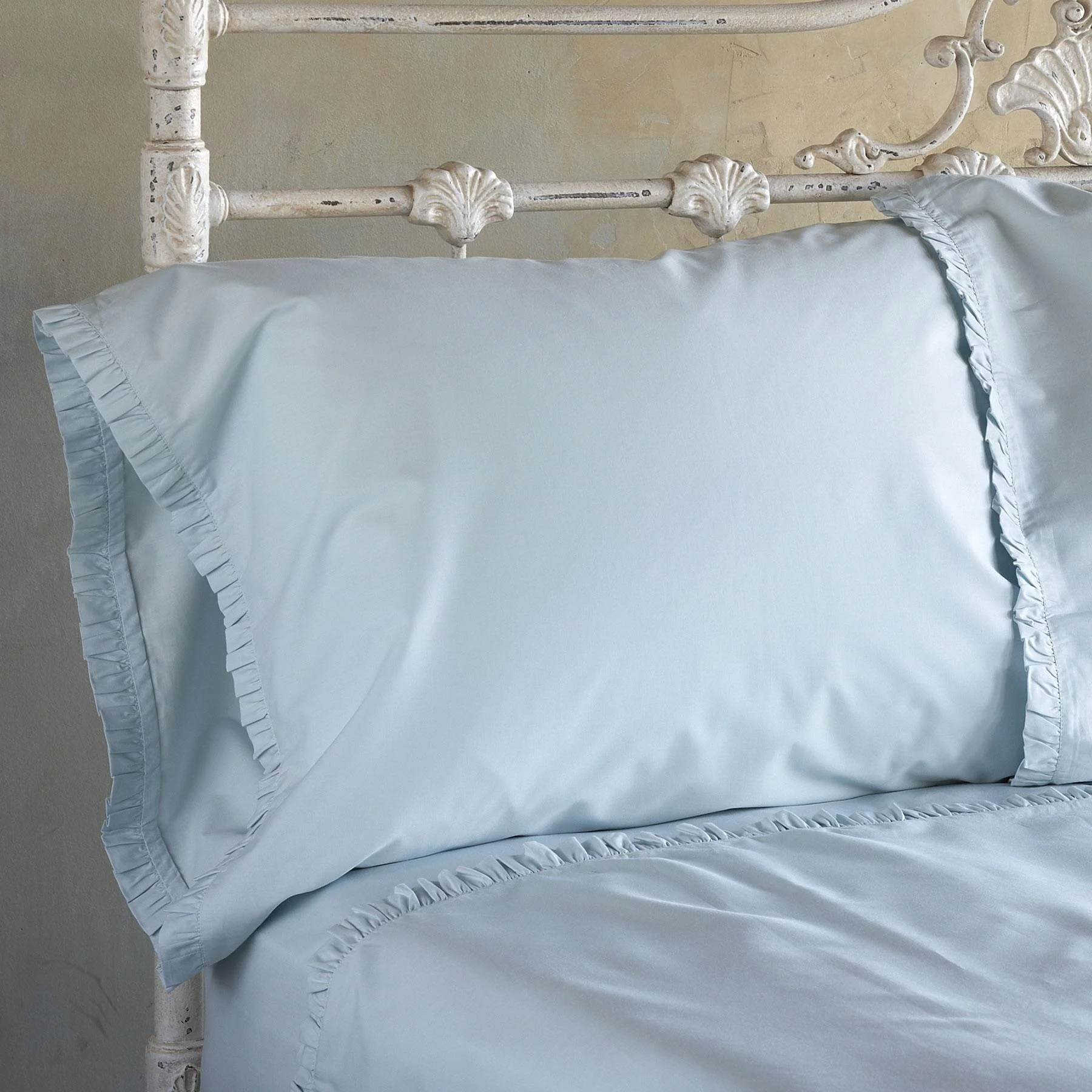 Country Ruffle Pillowcase Set