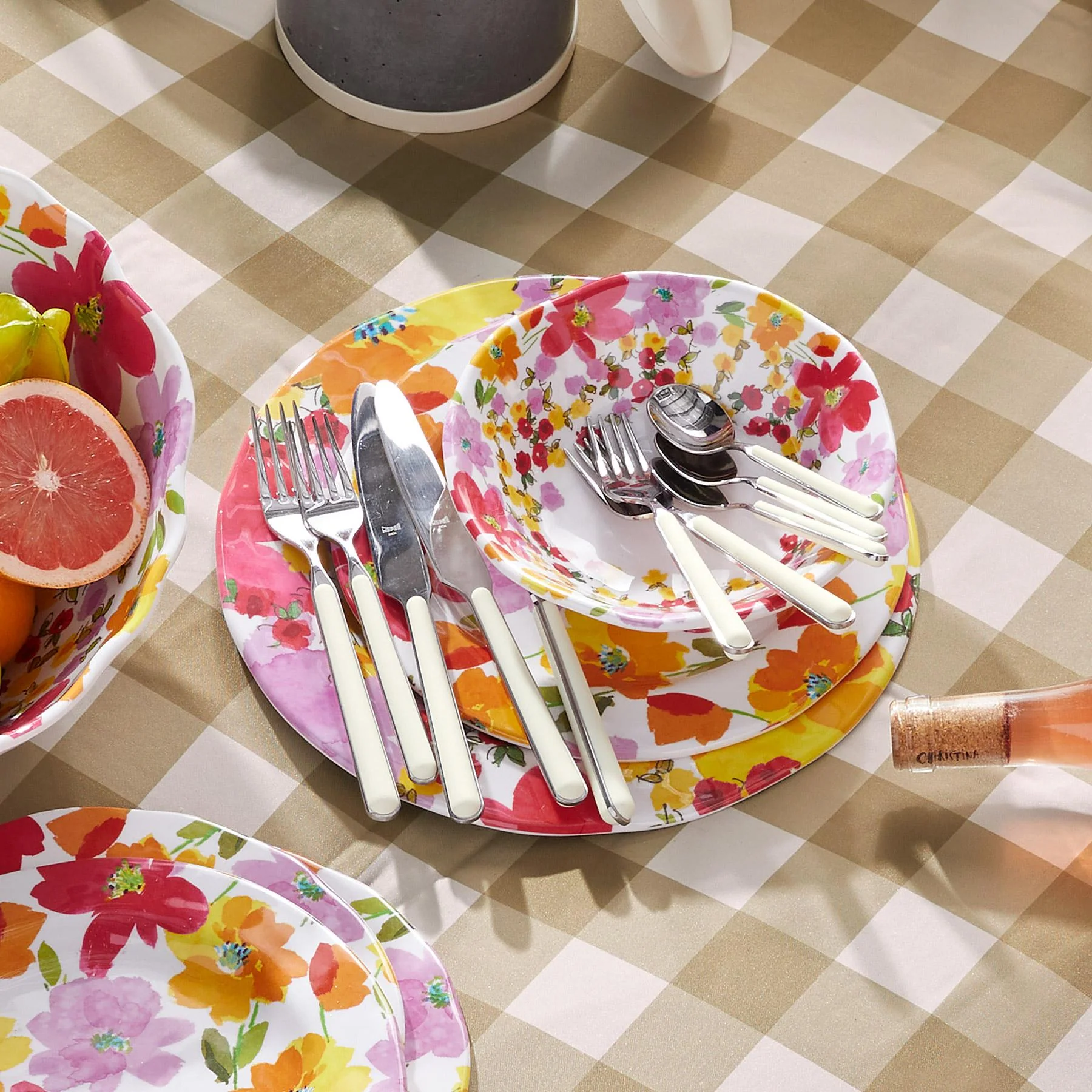 Maia Flatware, Set