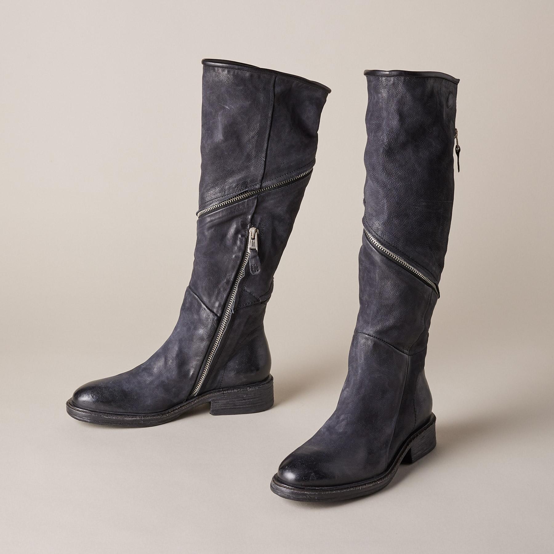 Fergie Boots