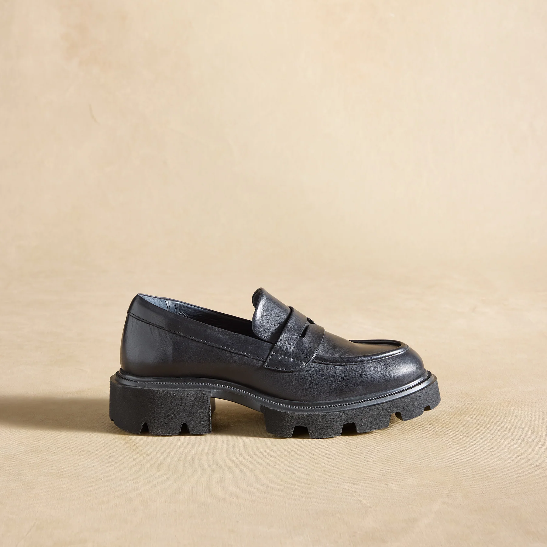 Toni Lug Sole Loafers