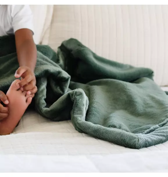 Lush Blanket in Hunter