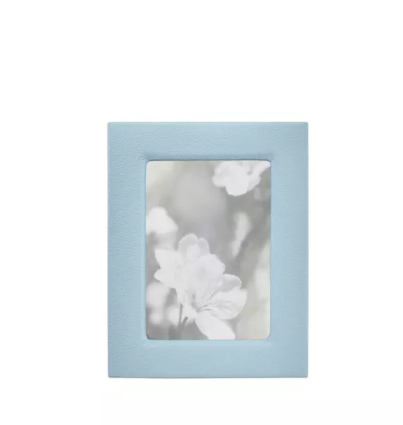 Studio Frame Light Blue Pebble Grain Leather