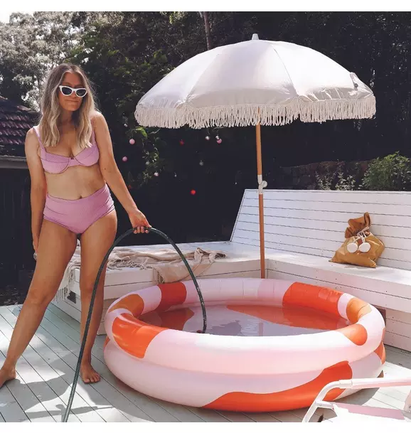 Kinky Splash Inflatable Pool