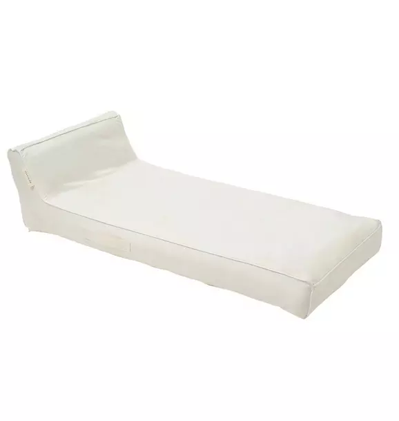 Luxe Lie-On Lounger: Casa Blanca