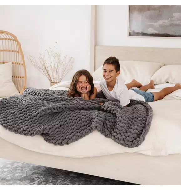 Chunky Knit Large Throw Blanket Pewter