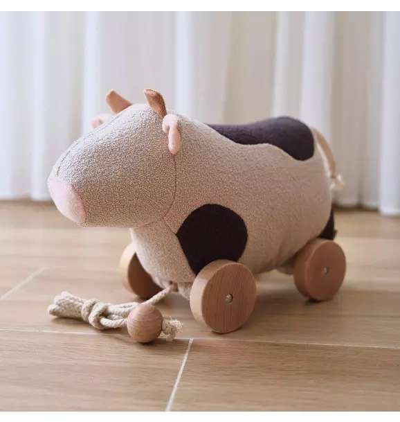 Willow Pull-Along Cow