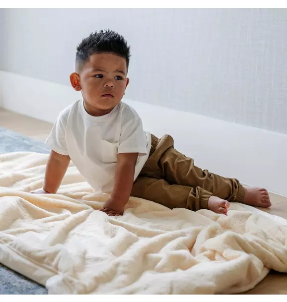 Lush Blanket in Chiffon