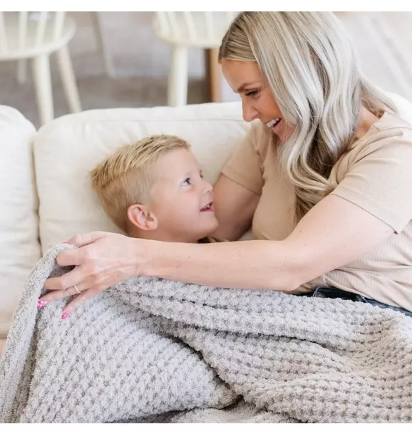 Waffle Knit Blanket in Oatmeal