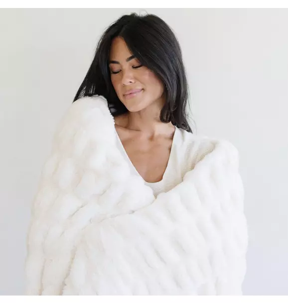 Double Ruched Throw Blanket in Snow