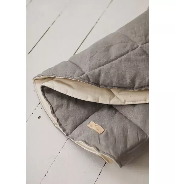 “Grey Linen” Round Mat