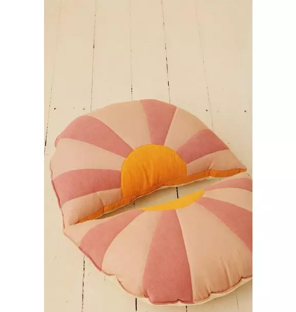 “Lazy Santa Cruz” Sun Pillow