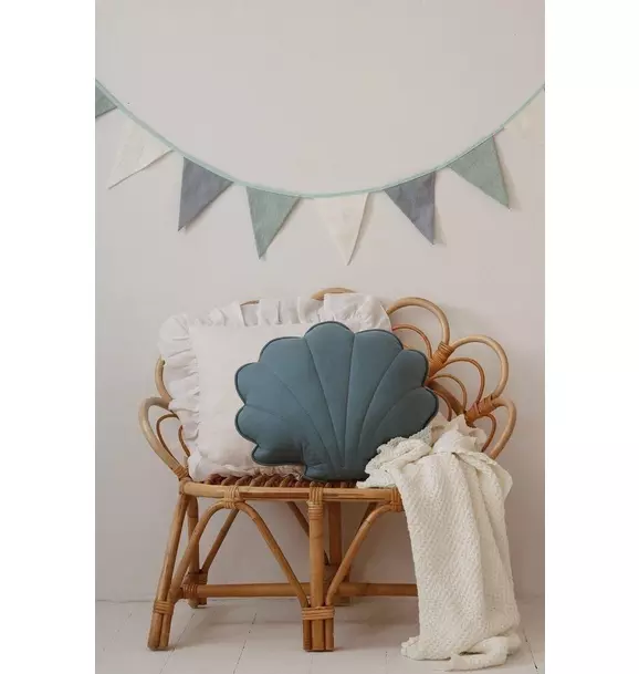 Linen “Eye of the Sea” Shell Pillow