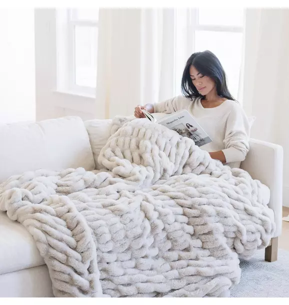 Double Ruched Throw Blanket in Flax