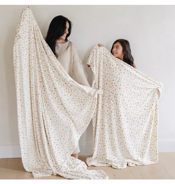 Minky Stretch Blanket in Floral