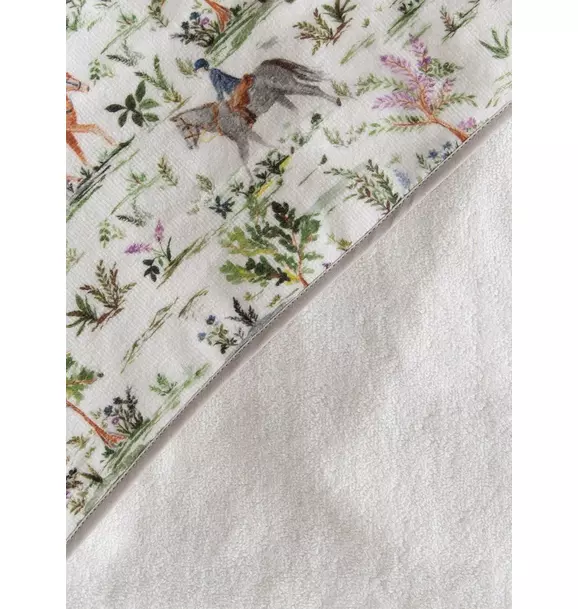 Hunter Pace Hooded Bath Towel