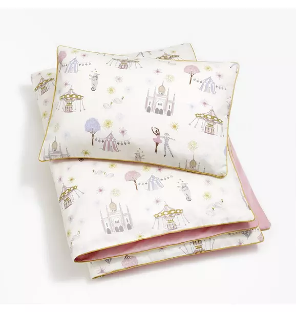 Adventures in Wonderland Toddler Duvet Set - Rose