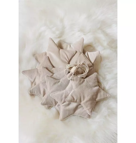 Velvet “Cream Dust” Garland with Stars