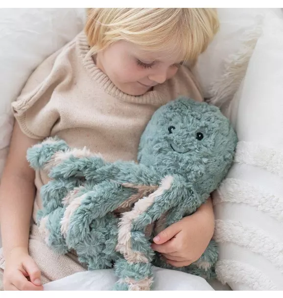 Ollie the Weighted Octopus