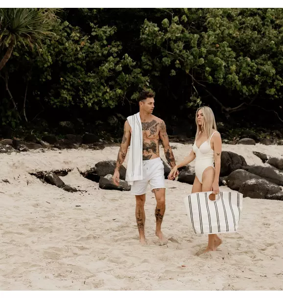 Carryall Beach Bag: Casa Tunisa