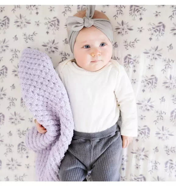 Waffle Knit Blanket in Wisteria