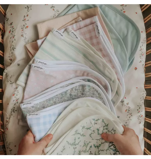 Enchanted Wildflower Burp Cloth - Ivory