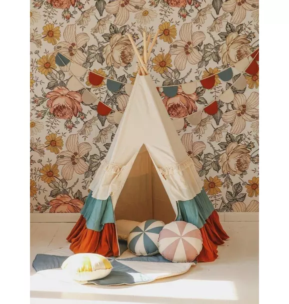 “Circus” Teepee Tent with Frills and "Caramel Candy" Mat Set