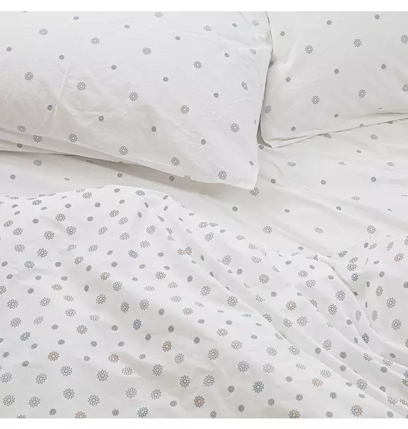 Organic Chamomile Bloom Duvet Cover