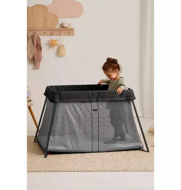 Travel Crib Light Black & Fitted Sheet Bundle Pack