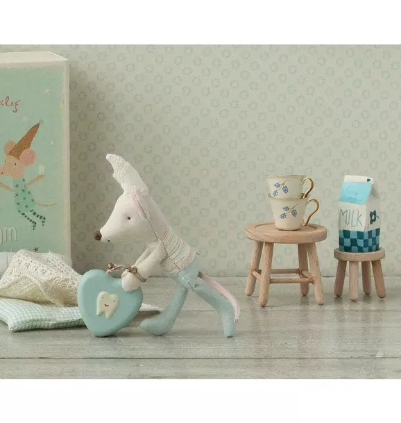 Table & Stool Set, Mouse