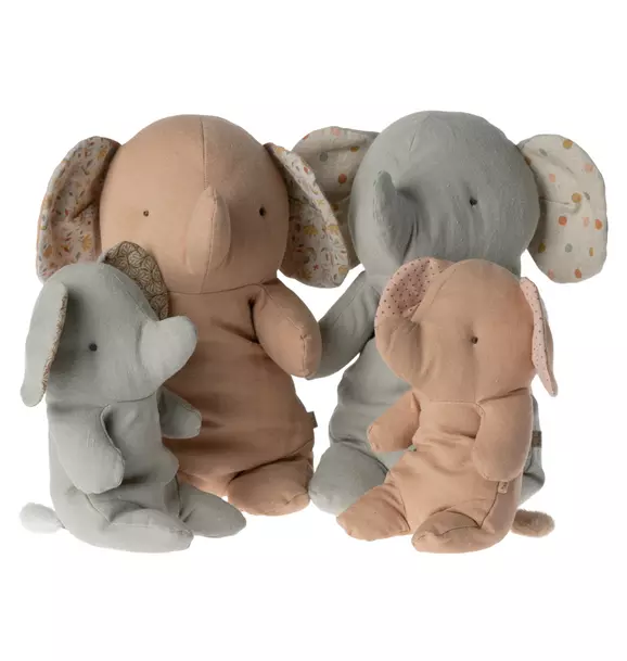 Elephant, Medium - Rose