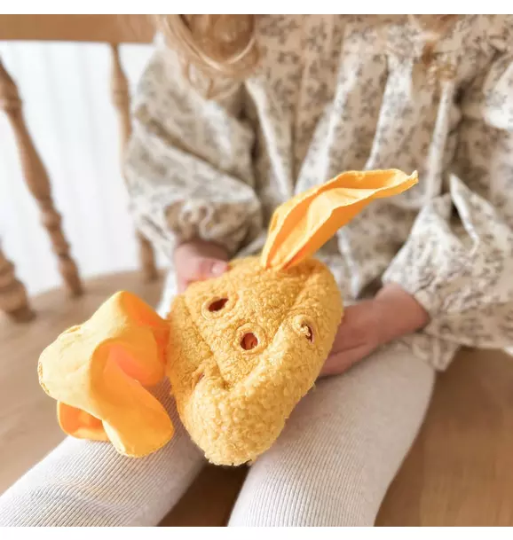 Busy Cheese Grasp + Hold Toy