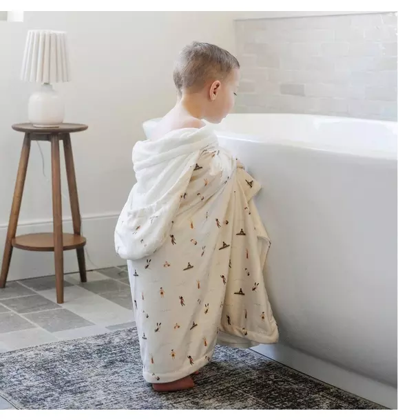 Hooded Towel in Poolside