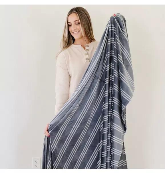 Minky Stretch Blanket in Stripe
