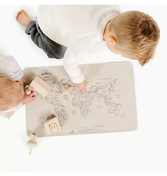 World Map Changing Mat