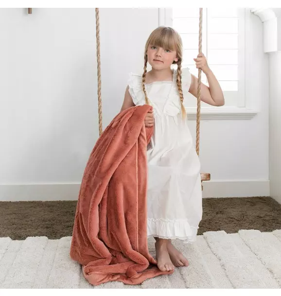 Lush Blanket in Clay