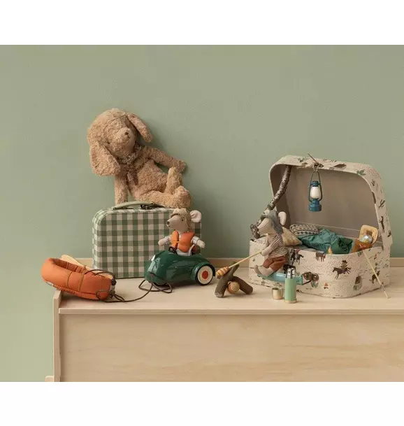 Rubber boat, Mouse