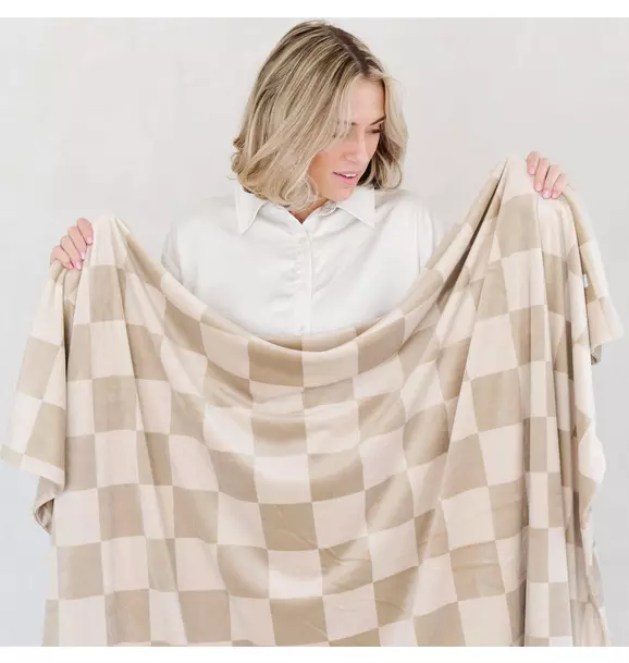 Minky Stretch Blanket in Neutral Checkered