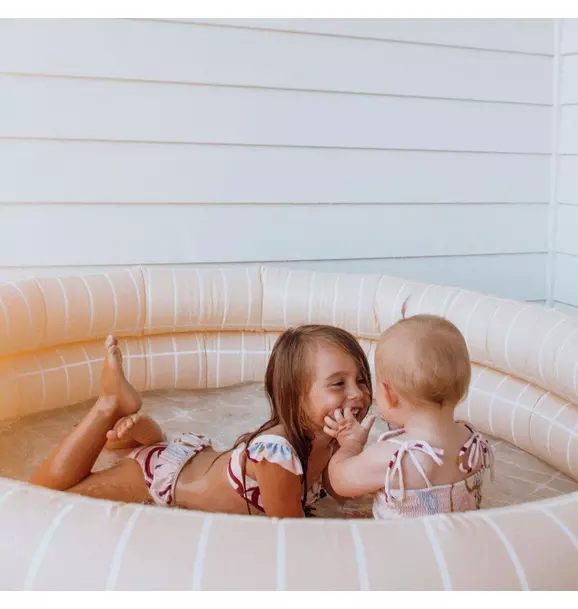 Peachy Pat  Inflatable Pool