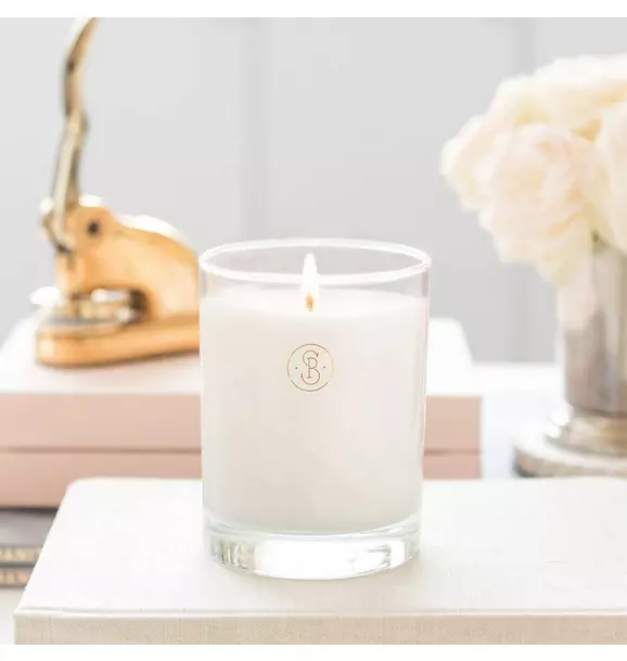 Signature Candle, Crisp White Linen