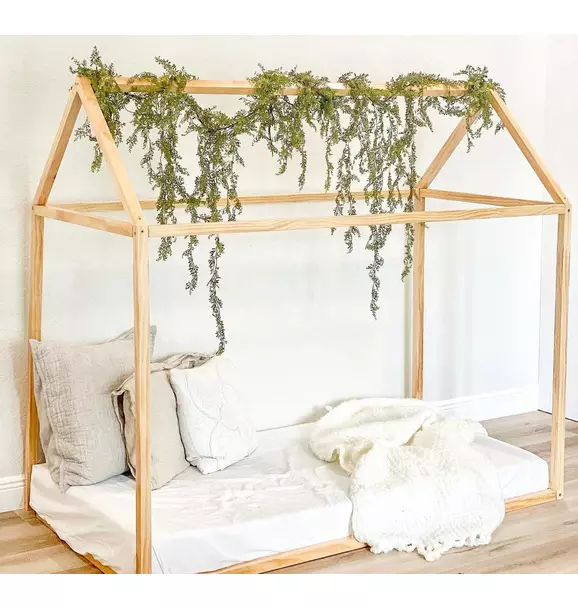Montessori House Bed / Size Twin