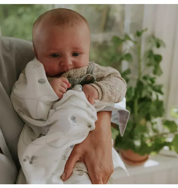 Little Toy Chest Swaddle - Ivory
