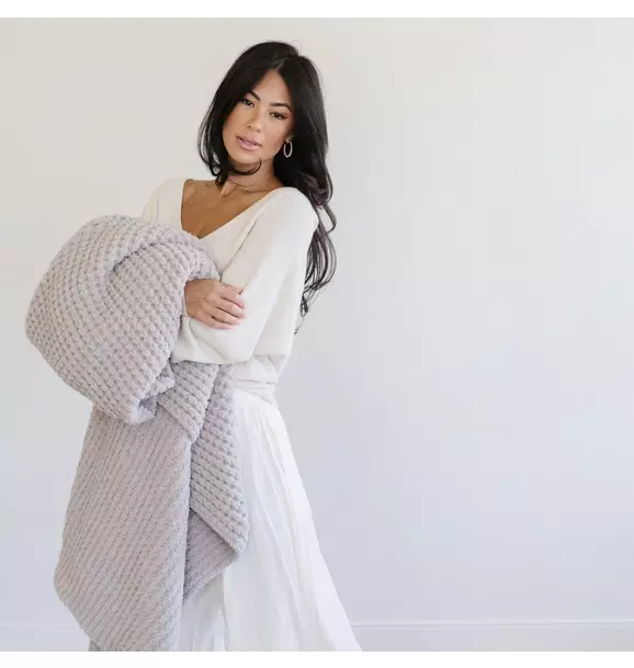 Waffle Knit Blanket in Oatmeal